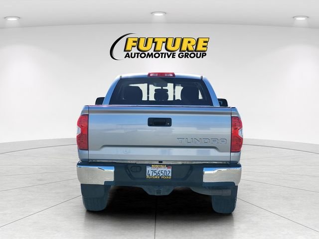Used 2017  Toyota  image 5