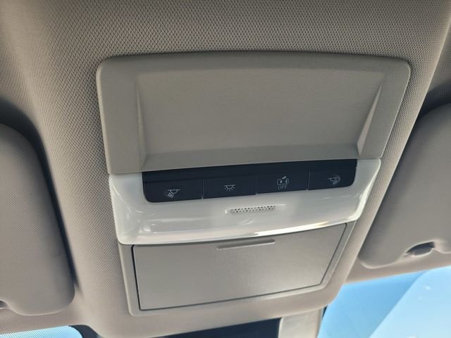 Used 2021 Gray Nissan S image 22