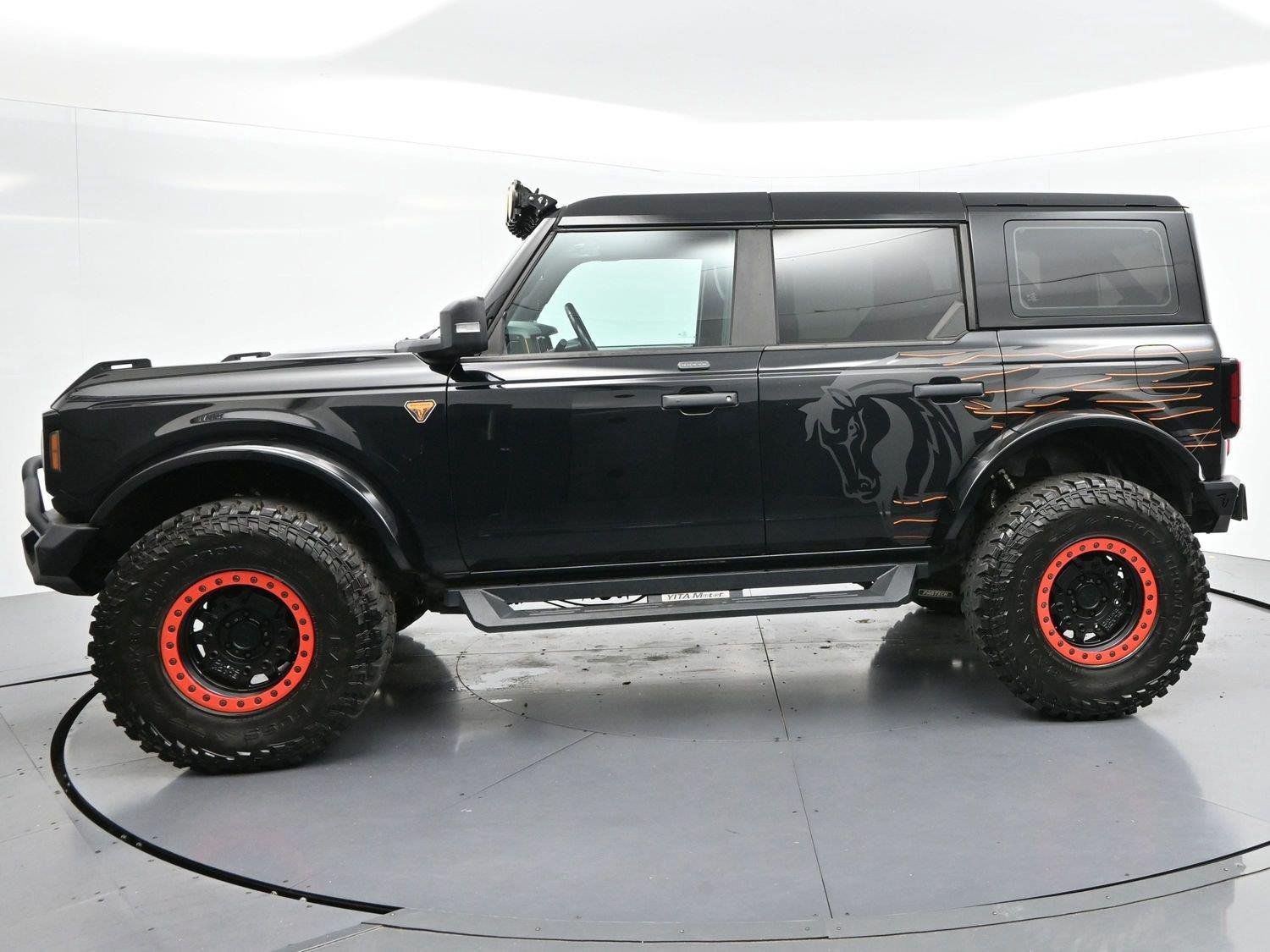 Used 2021 Shadow Black Ford Badlands image 4