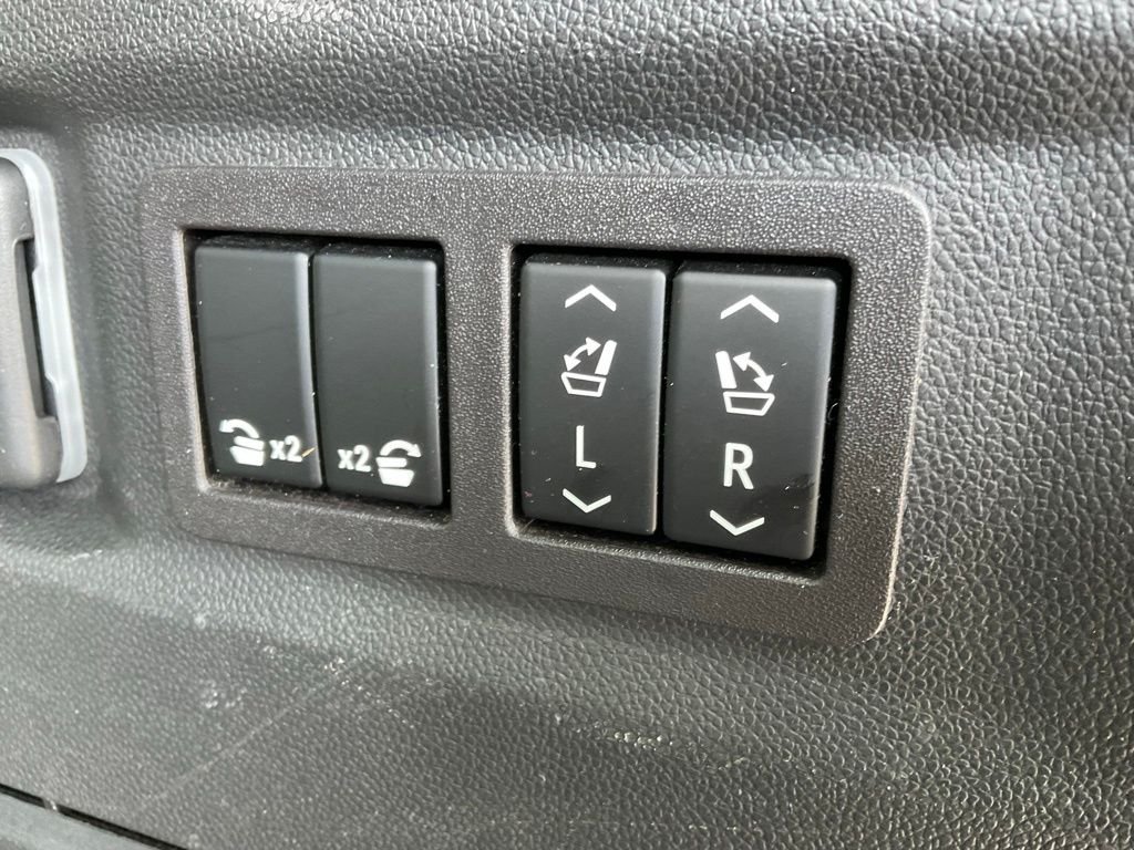 Used 2023 Beige Chevrolet High Country image 26