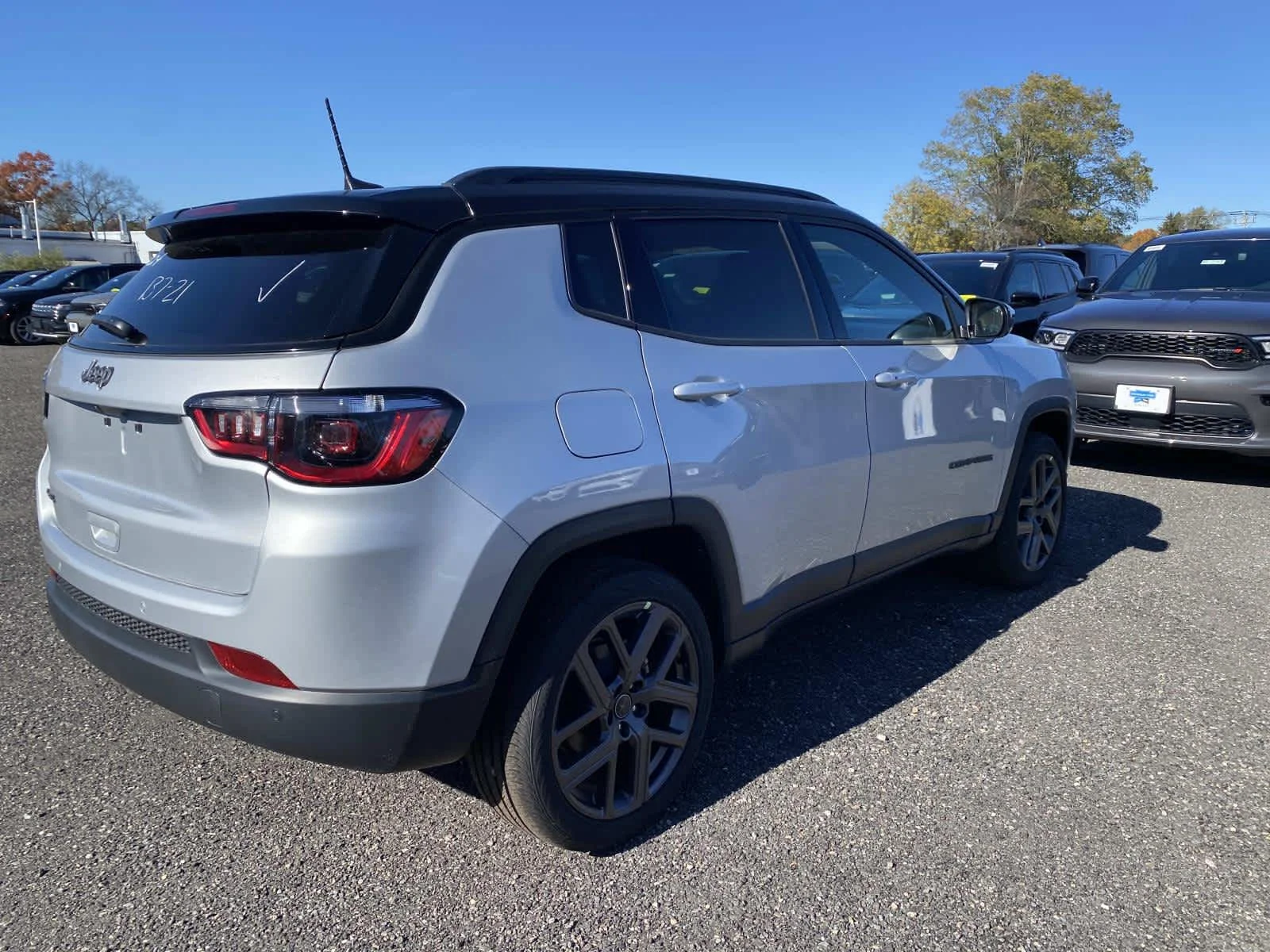 New 2026 Silver Zynith Metallic Clearcoat Jeep Limited Altitude image 3