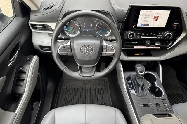 Certified Used 2026 Beige Toyota XLE image 39