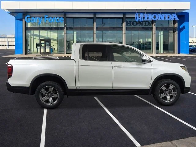 New 2026 Platinum White Pearl Honda RTL image 6