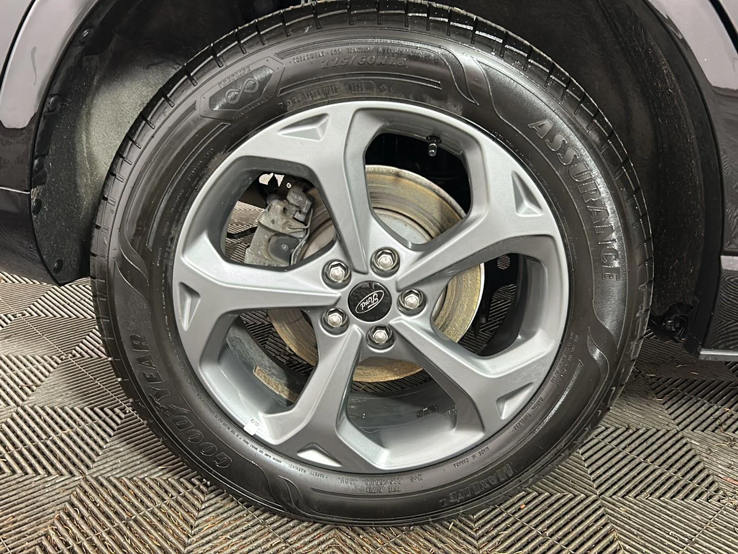 Used 2023 Agate Black Ford ST-Line image 2