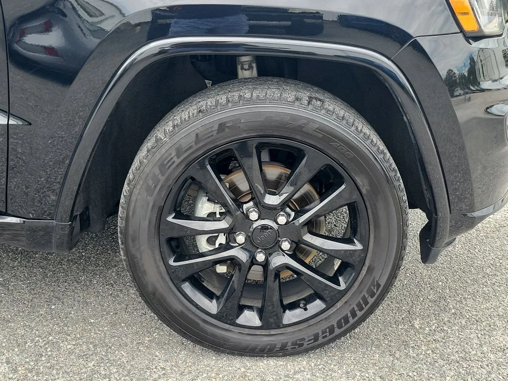 Used 2020 Black Jeep Altitude image 7