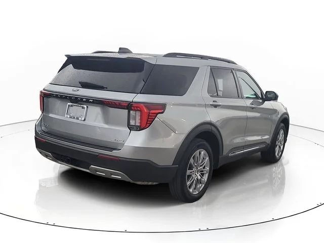Used 2025 Silver Ford Active image 7