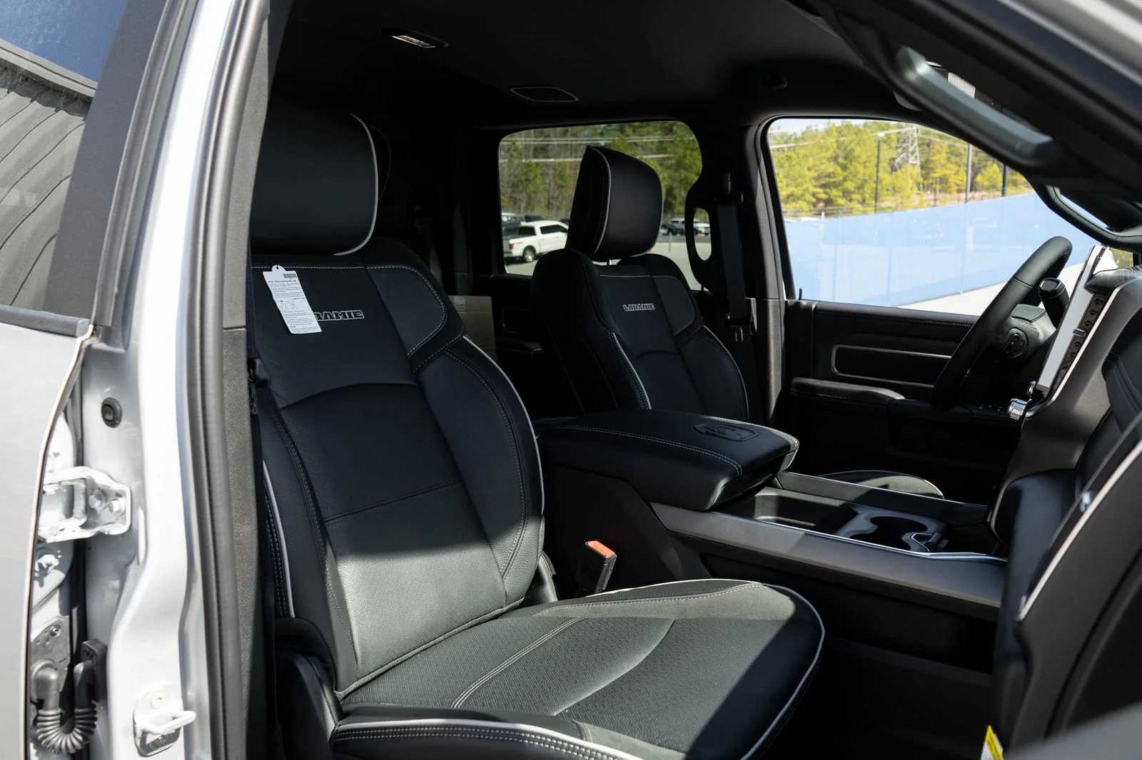 New 2026 Silver-Zynith Exterior Paint RAM Laramie image 22