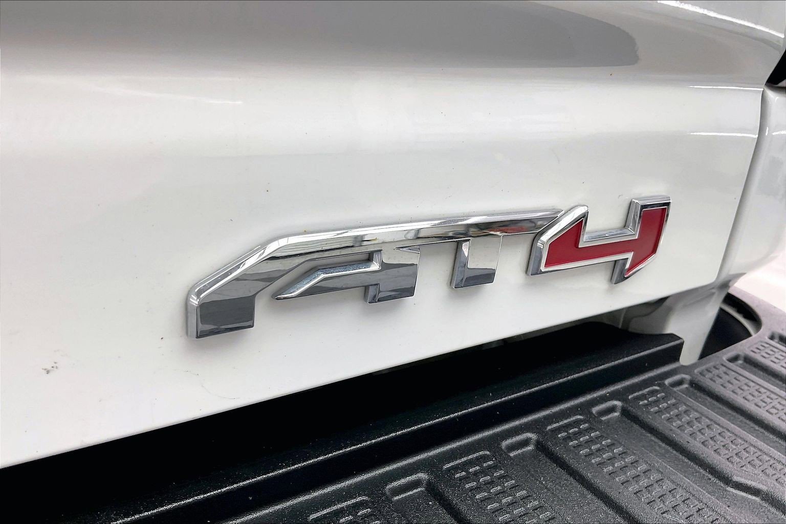 2021 GMC Sierra 2500HD AT4 photo 6