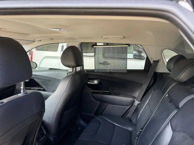 Used 2017 Black Kia Touring image 16