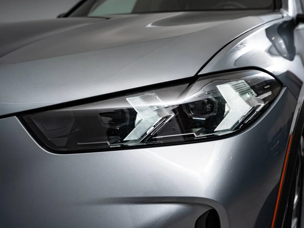 Used 2024 Skyscraper Grey Metallic BMW xDrive40i image 15