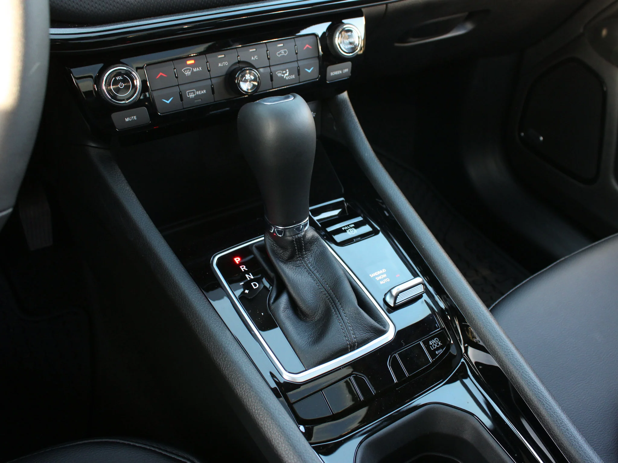 New 2026 White Jeep North* image 19