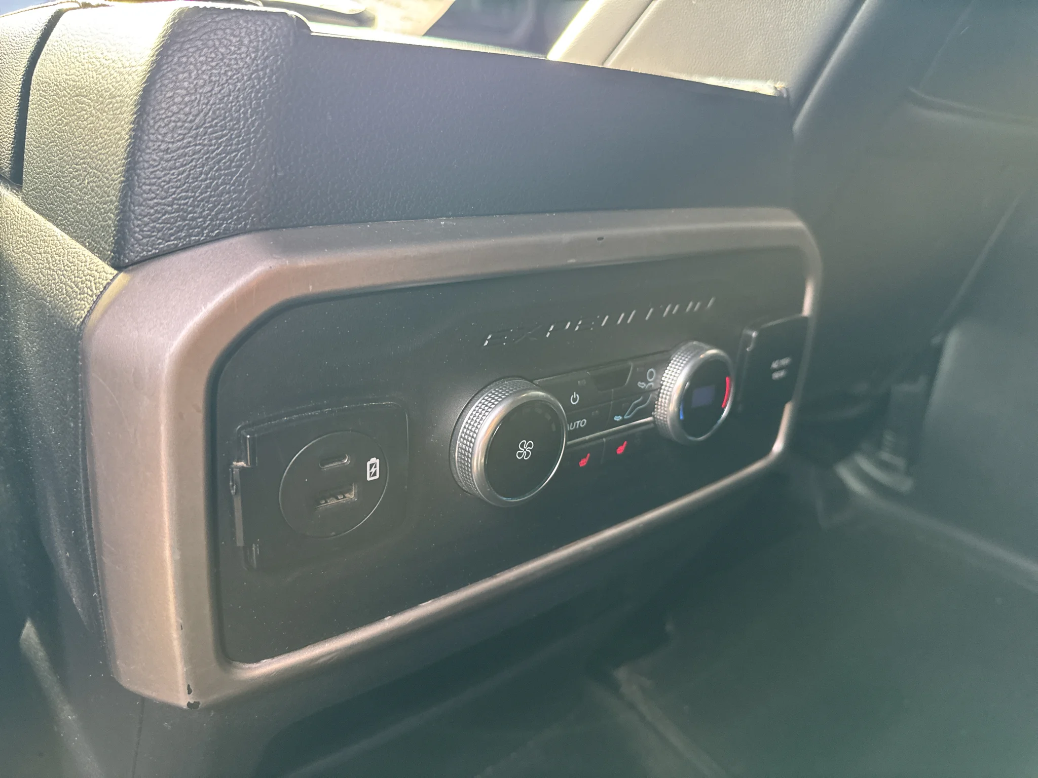 Used 2022 Agate Black Metallic Ford Limited image 12