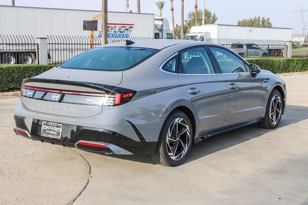 New 2026 Blue Hyundai SEL Sport image 8