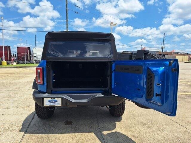 New 2026 Velocity Blue Metallic Ford Badlands® image 27