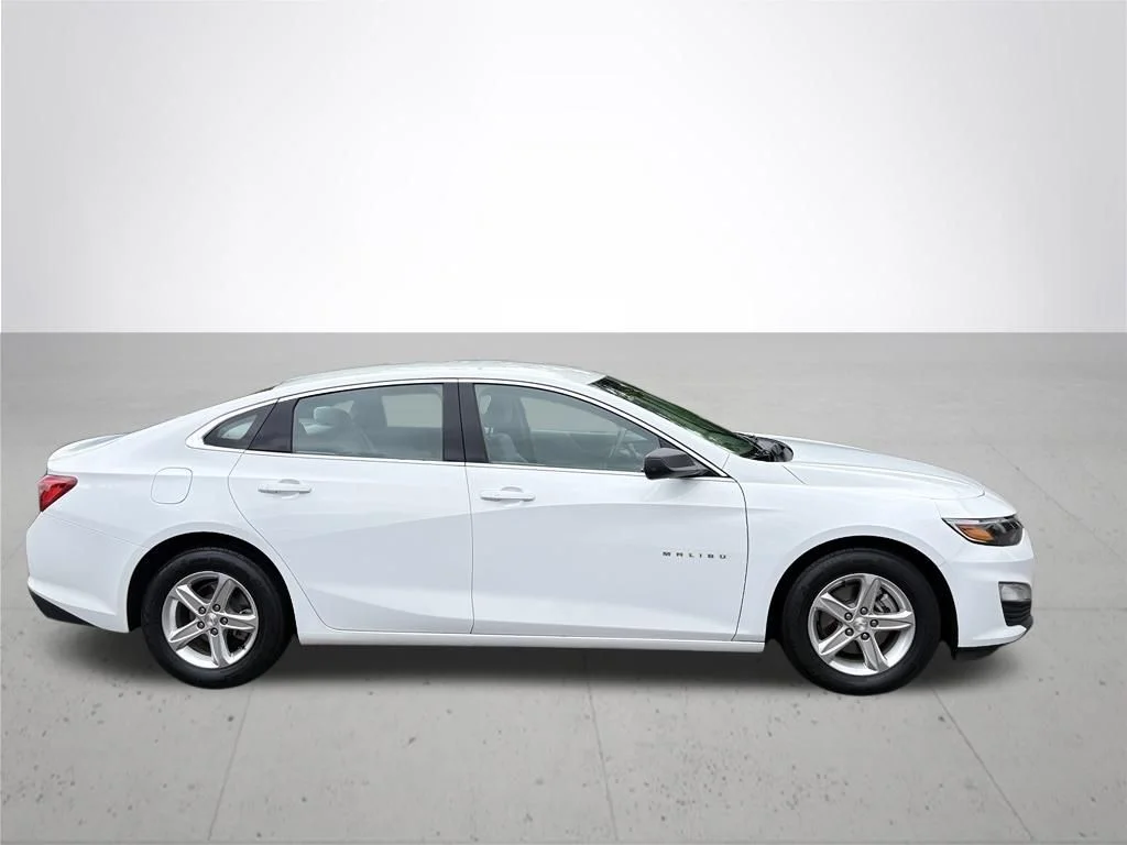 Used 2020 White Chevrolet LS image 2