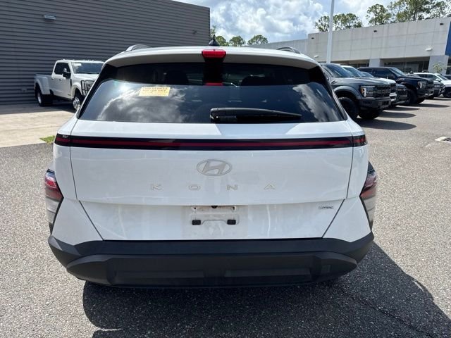 Used 2024 White Hyundai SEL image 8