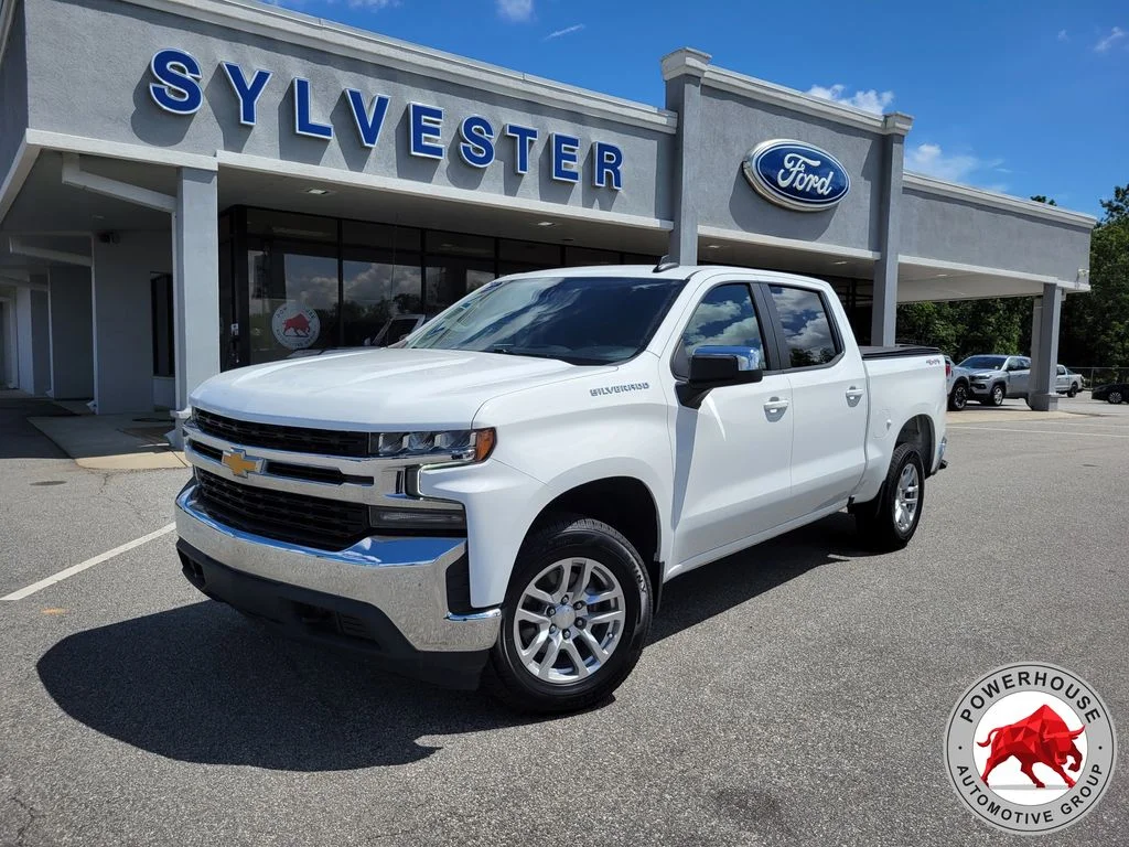 Used 2021 White Chevrolet LT image 1