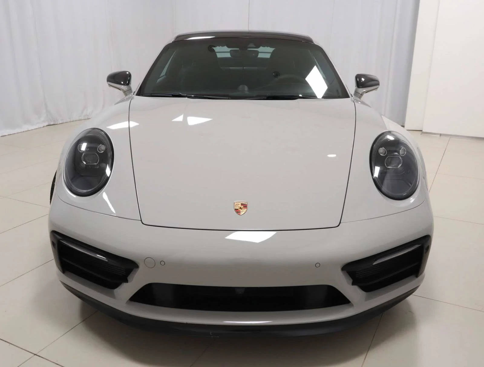 Used 2023 Chalk Porsche Carrera S image 8