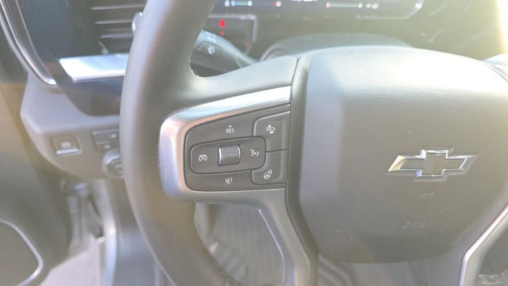Used 2025 Gray Chevrolet LT image 16