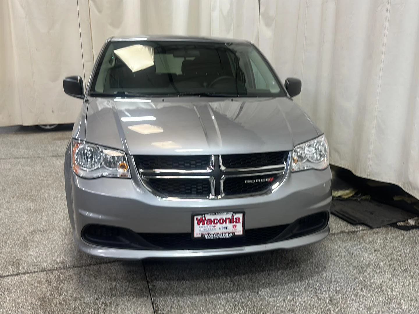 Certified Used 2016 Billet Silver Metallic Clearcoat Dodge SE image 8