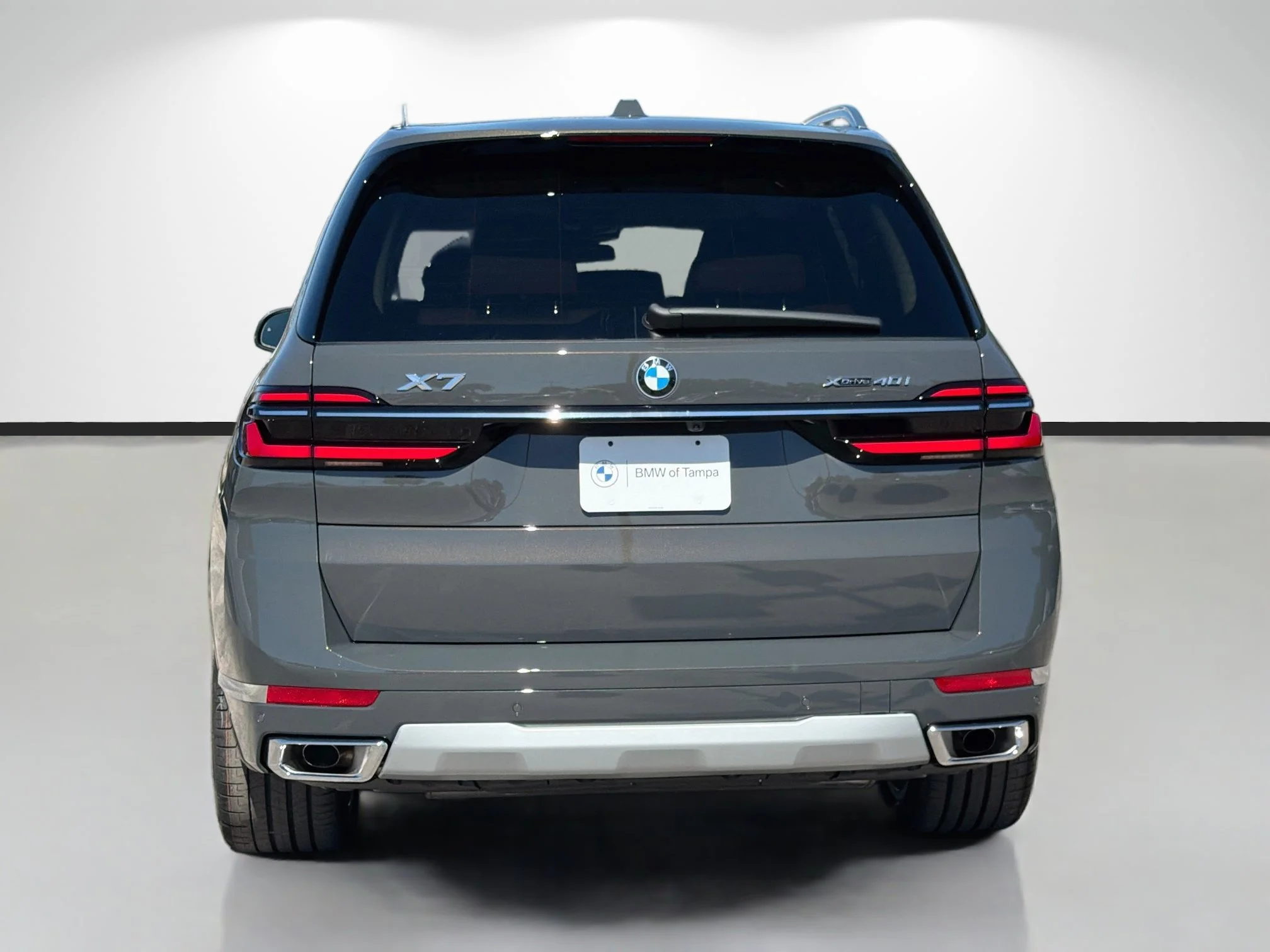 New 2027 Dravit Grey Metallic BMW xDrive40i image 4