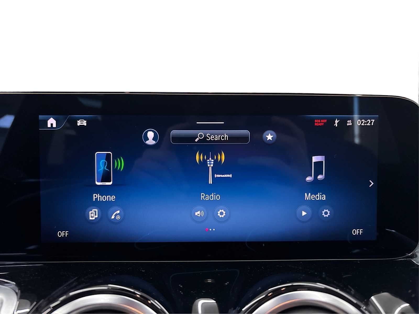 Certified Used 2025 Polar White Mercedes-Benz GLB 250 image 17