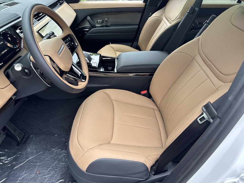 New 2026 Fuji White Land Rover Dynamic SE image 22