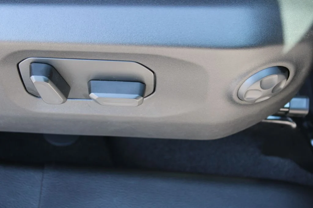 New 2026 Anvil Clear-Coat Exterior Paint Jeep Sahara image 12