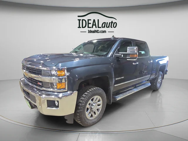 2017 Chevrolet Silverado HD LTZ 4WD Crew Cab Standard Box's photo