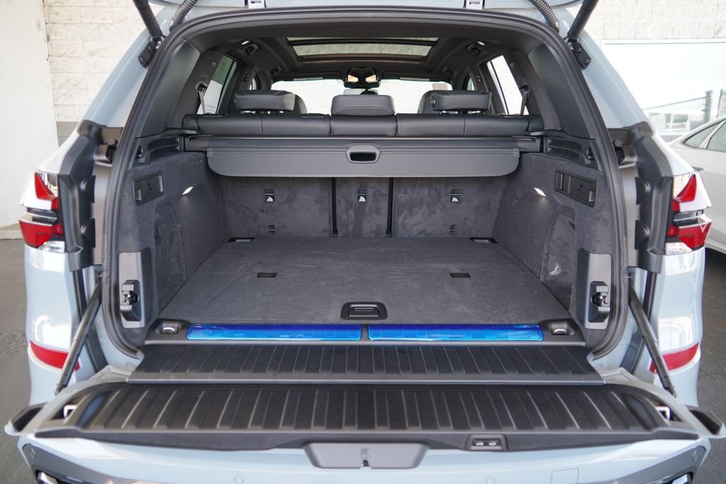 New 2026 Brooklyn Grey Metallic BMW xDrive50e image 21