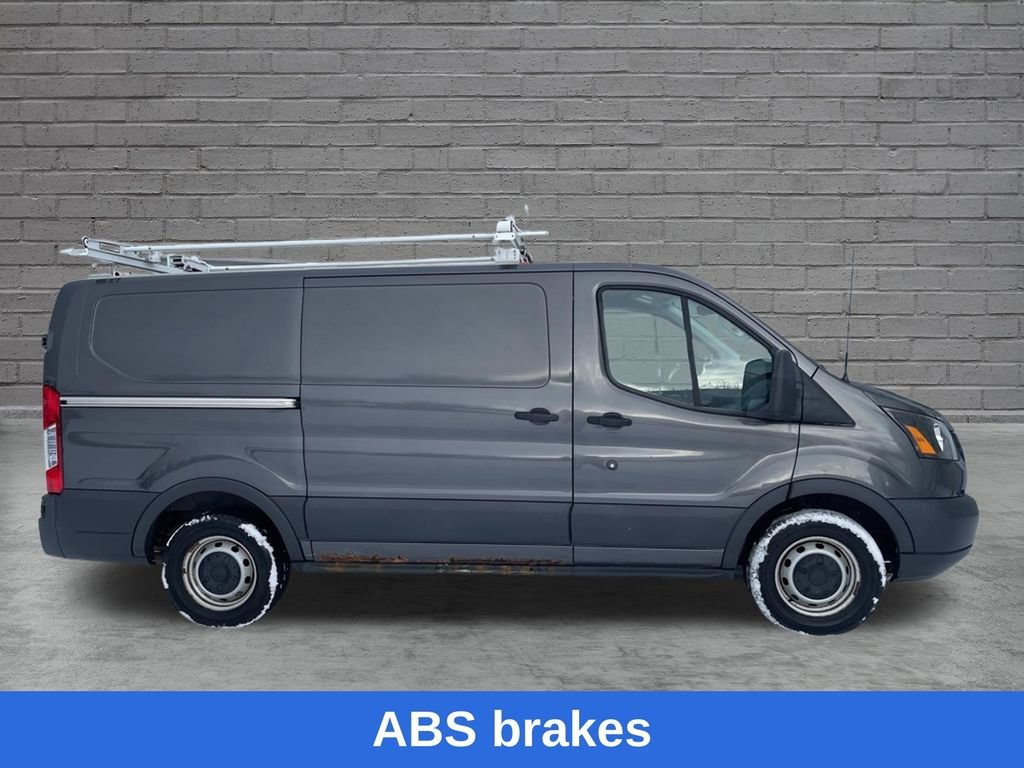 Used 2016  Ford BASE image 11