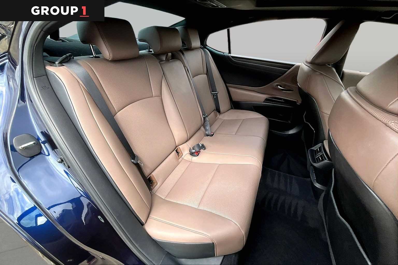 Used 2022 Nightfall Mica Lexus  image 17