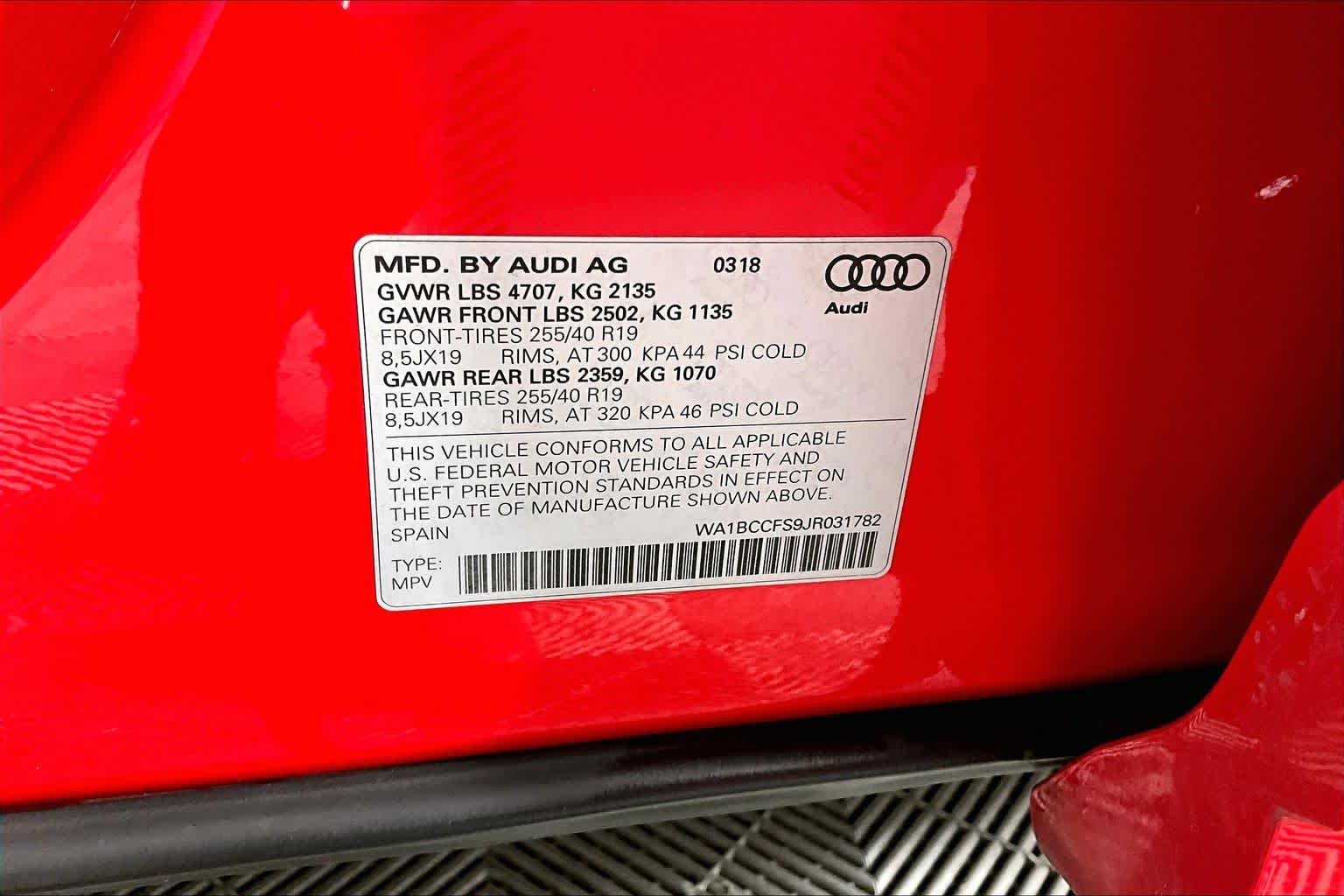 Used 2018 Misano Red Pearl Effect Audi Sport Premium image 32