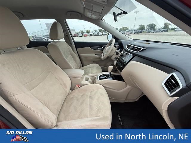 Used 2015 Cayenne Red Nissan S image 20