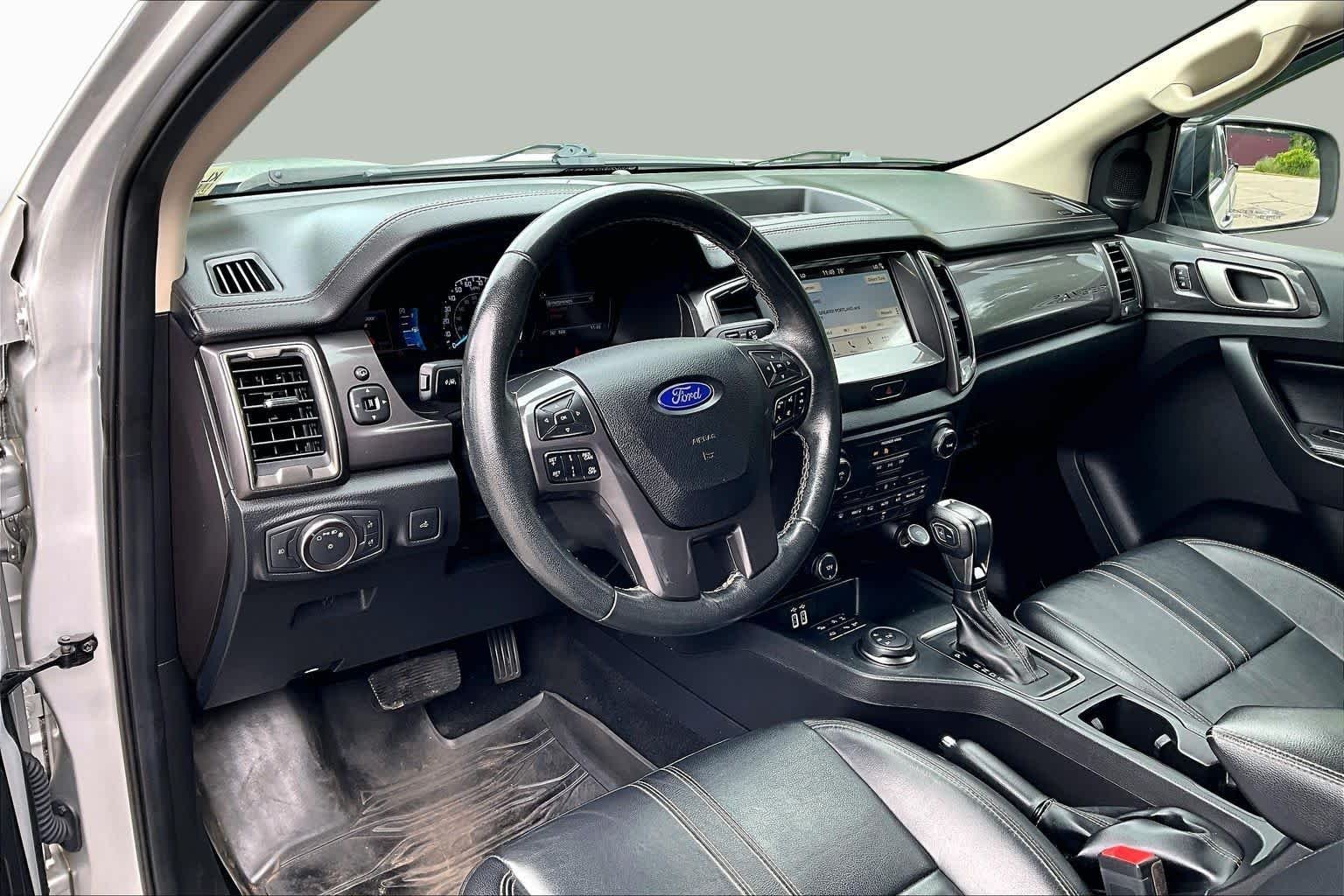 Used 2019 Ingot Silver Ford LARIAT image 18