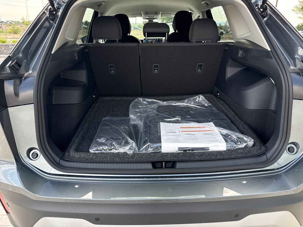 New 2026 Platinum Gray Metallic Volkswagen 2.0T S image 28