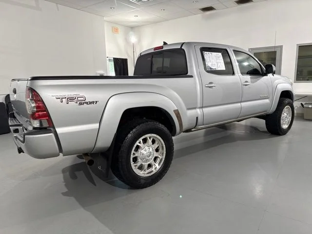 Used 2013 Silver Toyota Base image 12