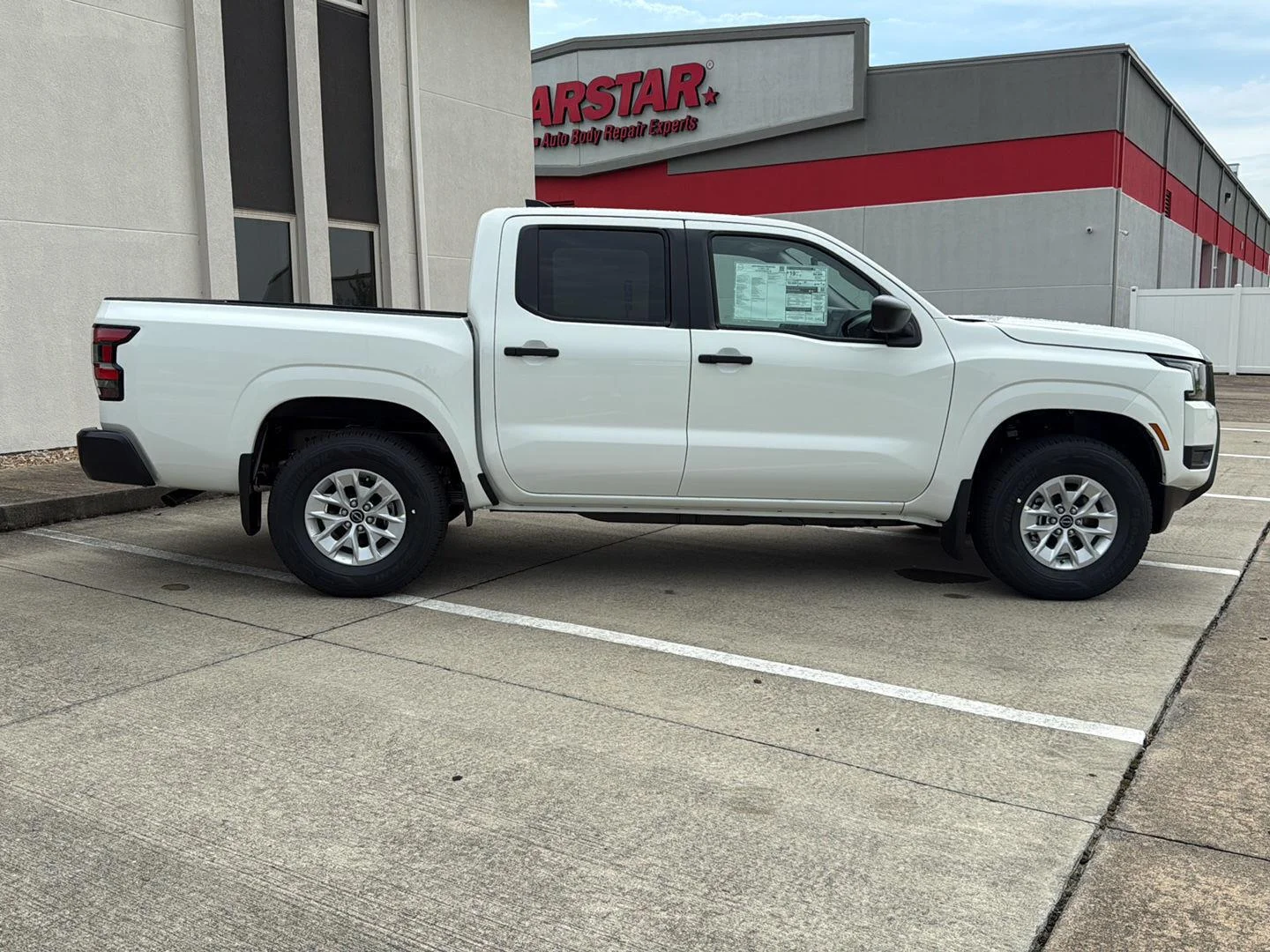 New 2026 Glacier White Nissan S image 8