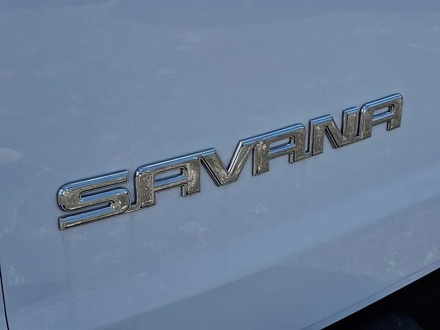 New 2025 Summit White GMC Work Van image 22