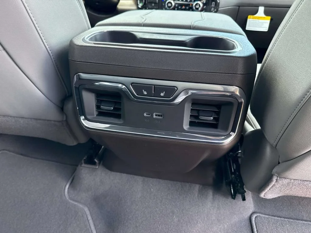 2026 GMC Sierra 1500 SLT - Photo 19