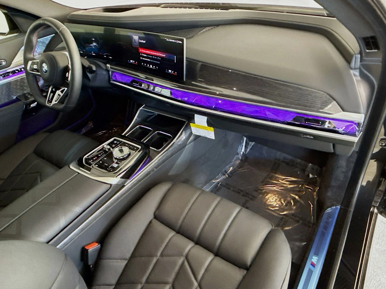 Used 2026 Black Sapphire Metallic BMW M70 image 31