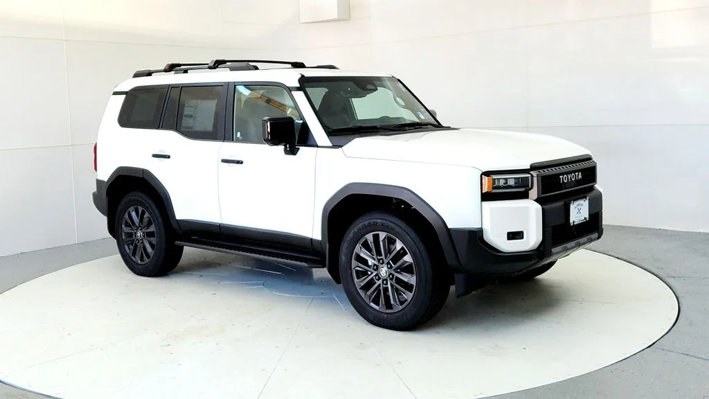 New 2027 Ice Cap Toyota Land Cruiser image 7