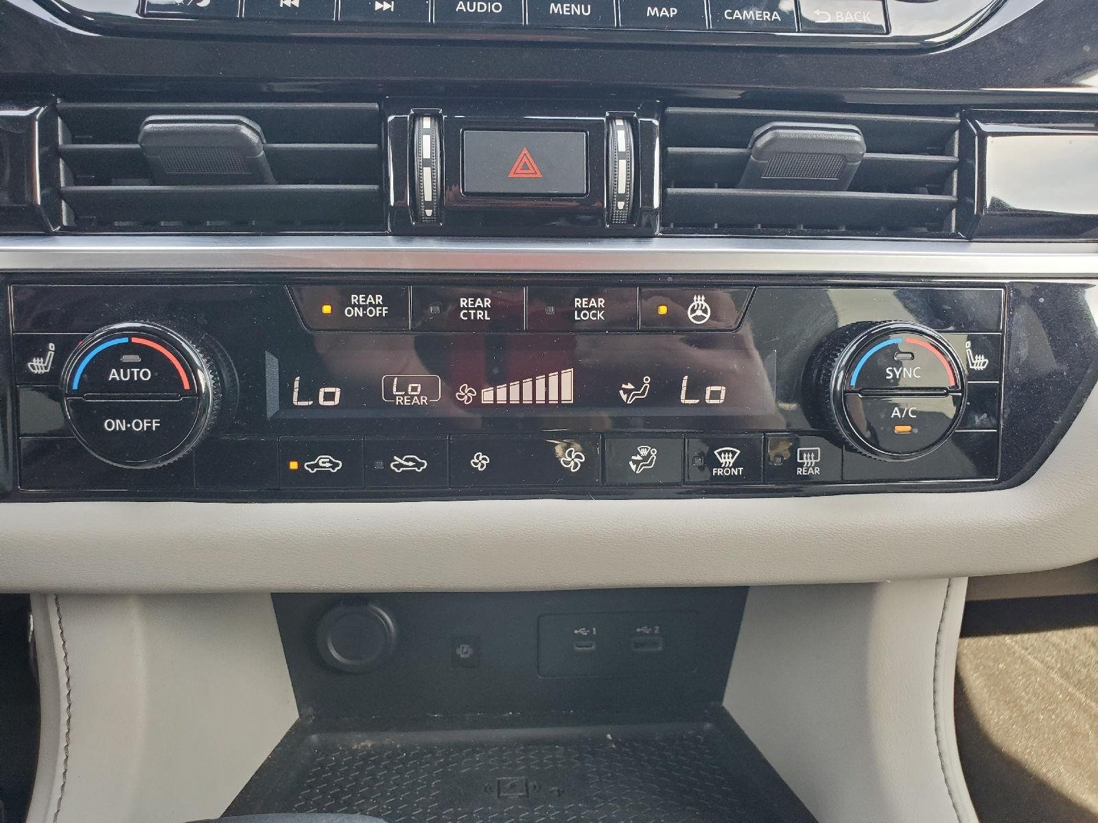 Used 2022 Pearl White Tricoat Nissan SL image 16