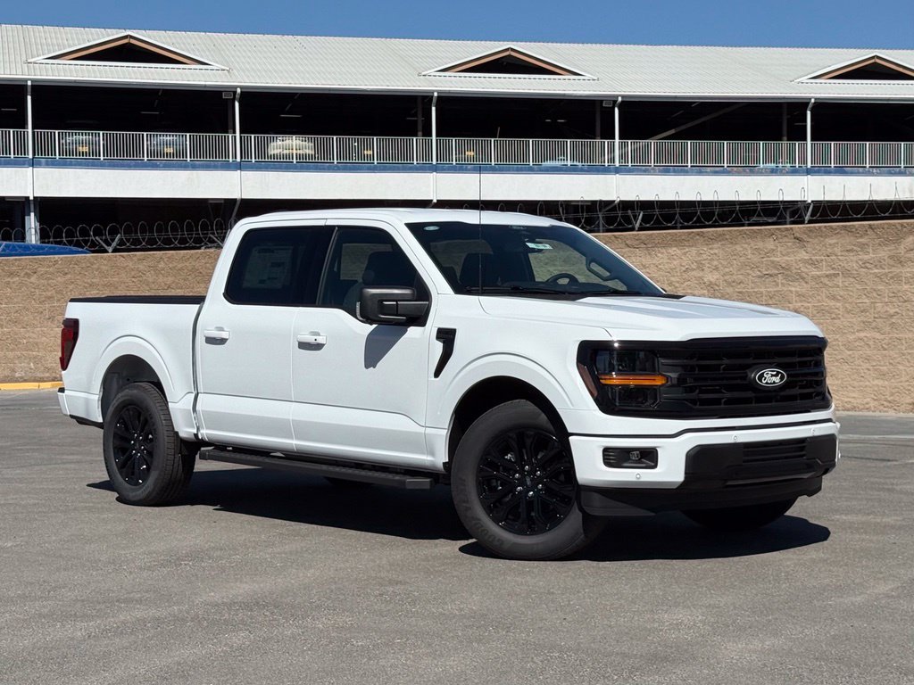New 2026 Oxford White Ford XLT image 1