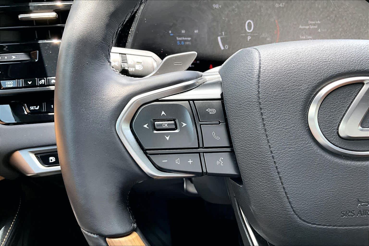 Used 2026 Nori Green Pearl Lexus Premium image 22