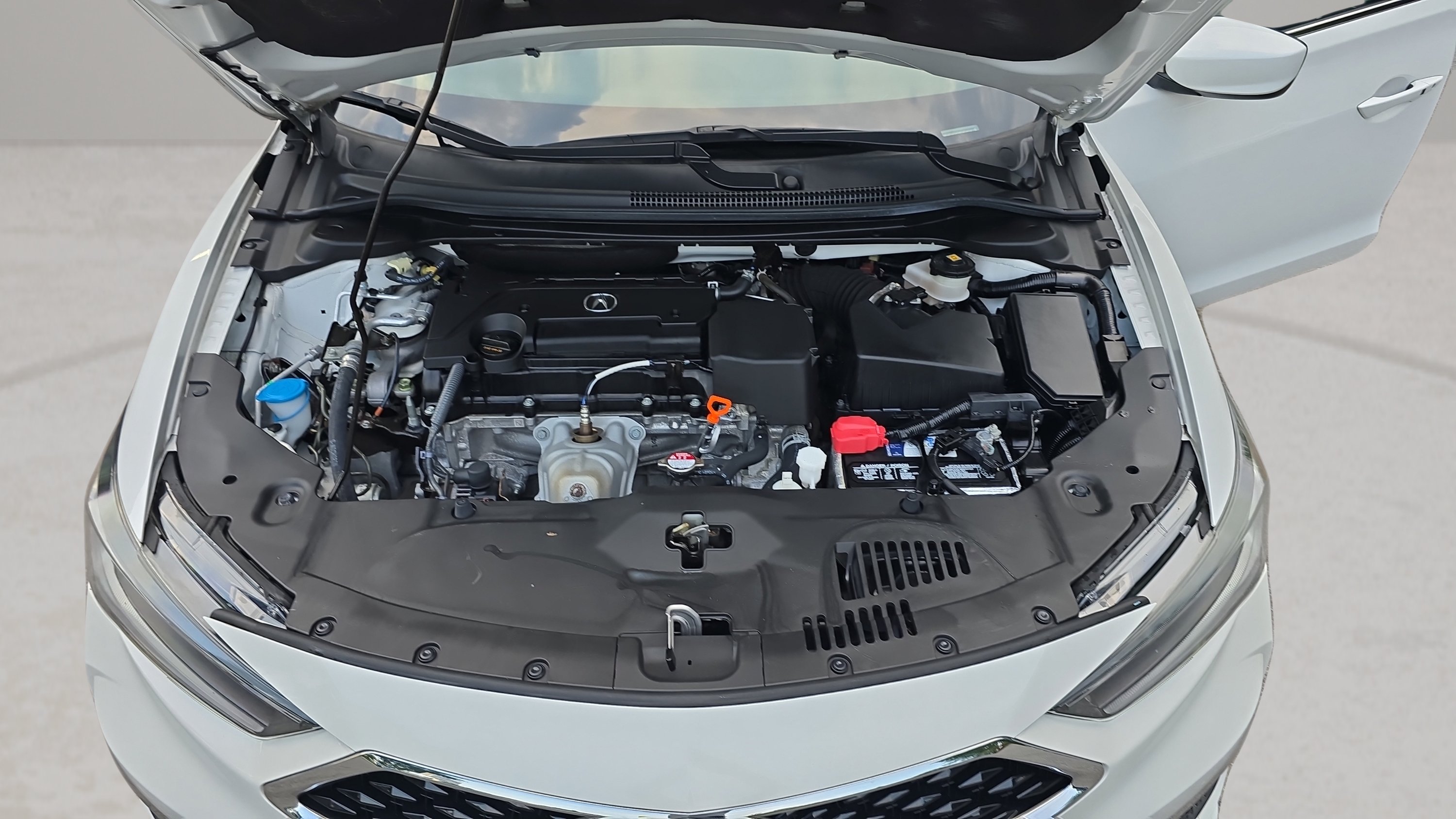 Used 2019 White Acura w/Premium Pkg image 28