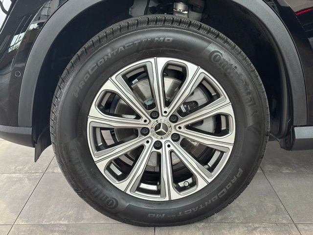 Used 2026 Black Mercedes-Benz GLC 300 image 44