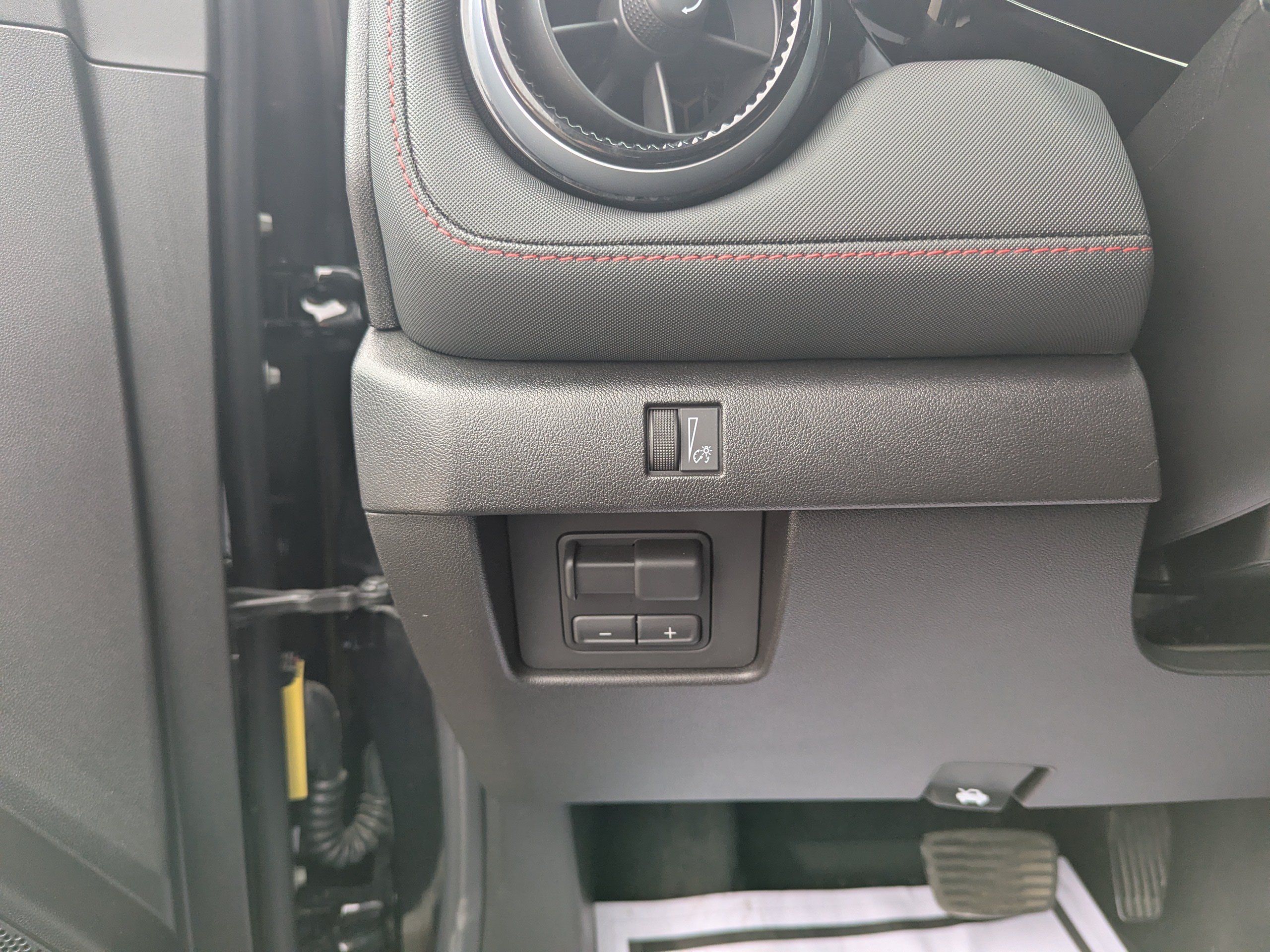 2026 Chevrolet Colorado Z71 - Photo 14
