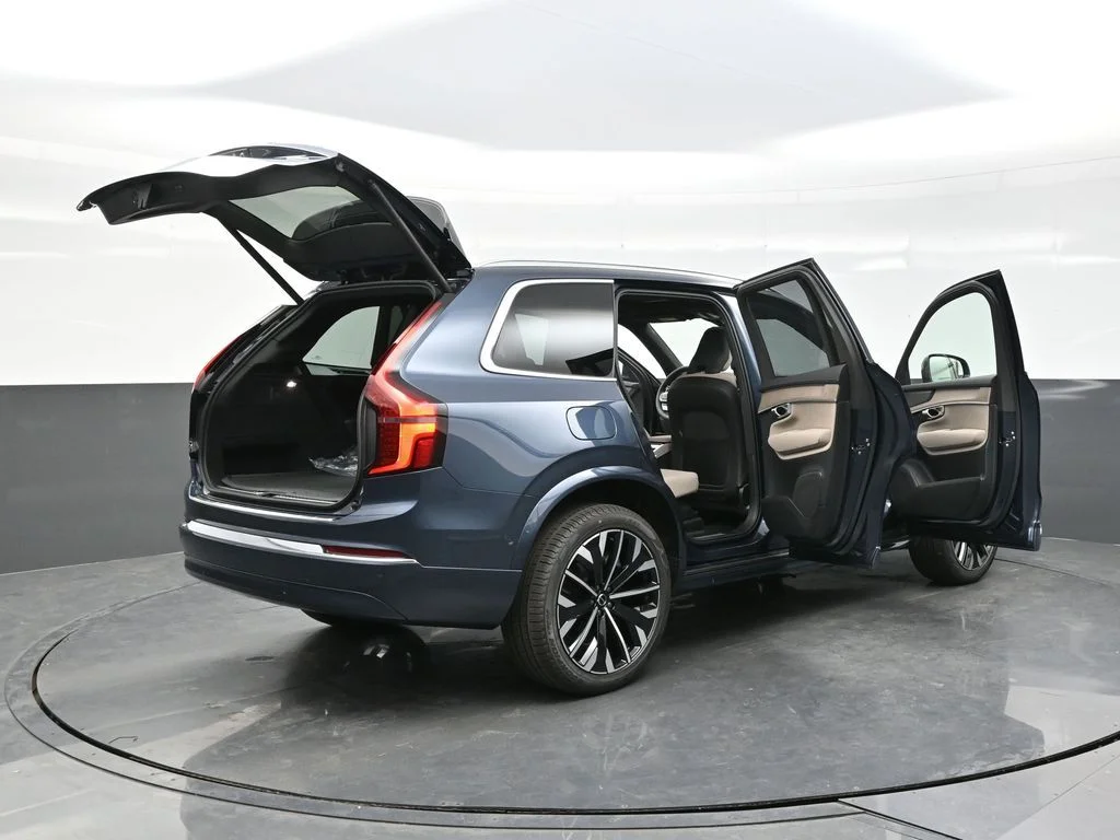 New 2026 Denim Blue Volvo T8 Plus image 30