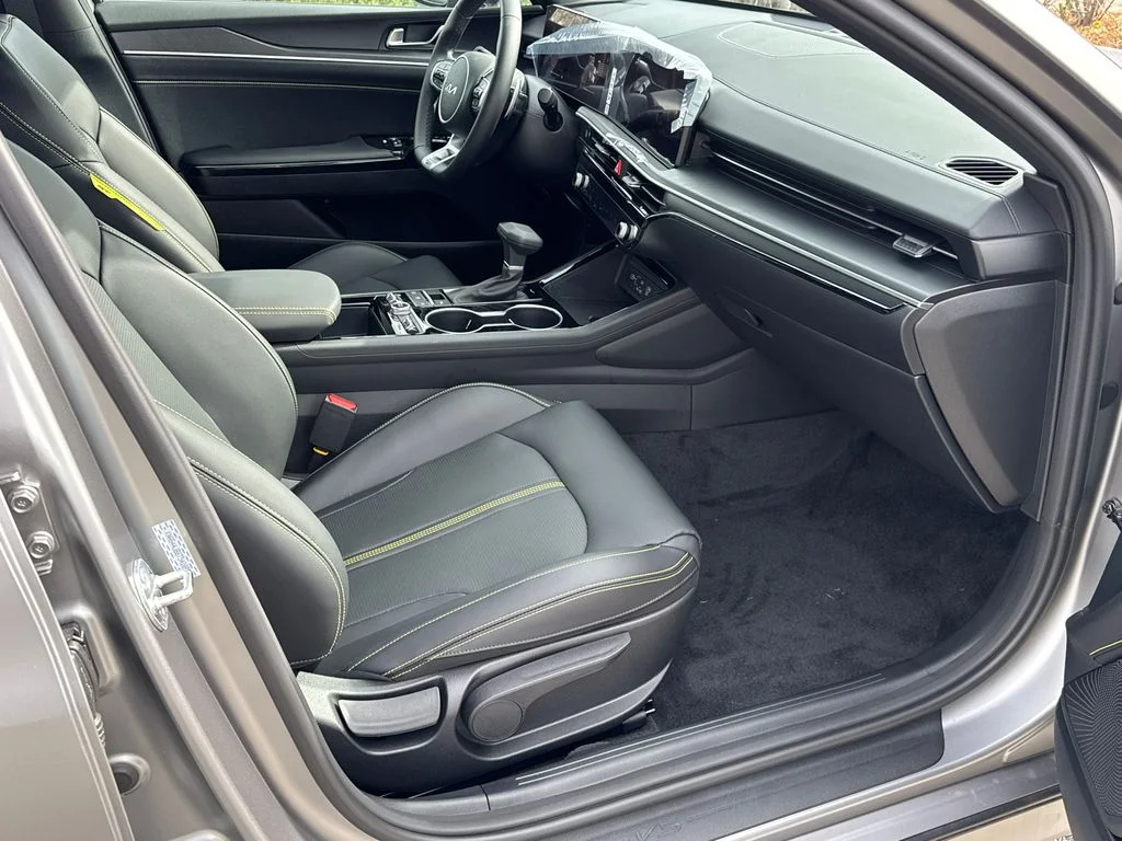 2026 Kia K5 GT - Photo 27